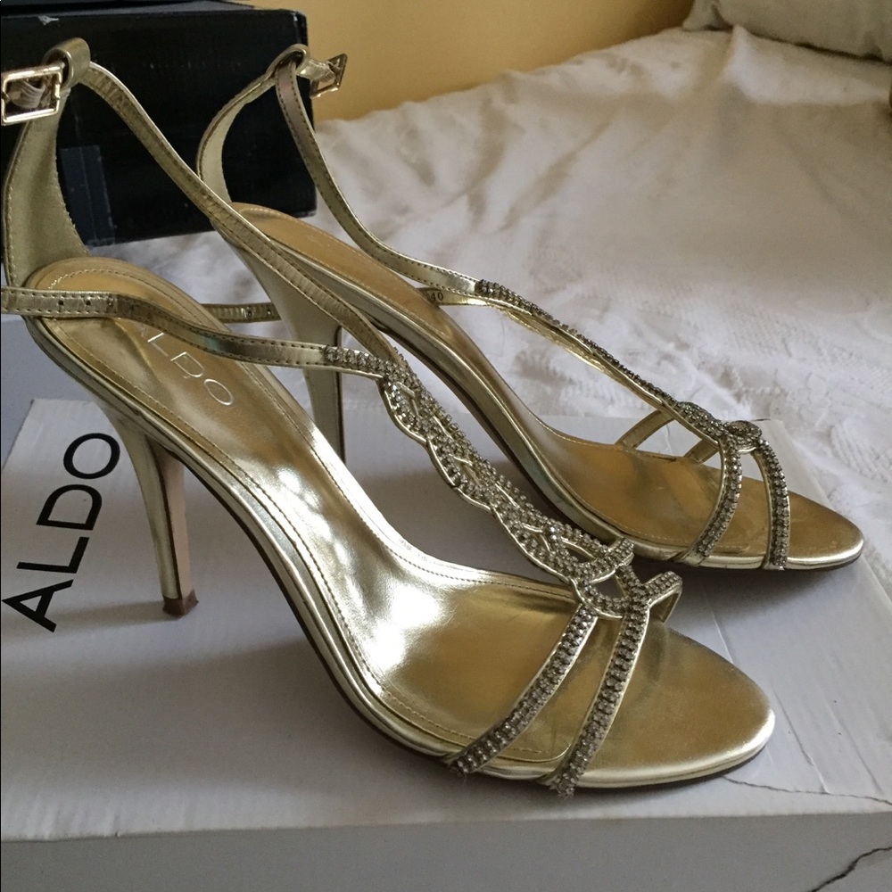 Wedding shoes or evening shoes